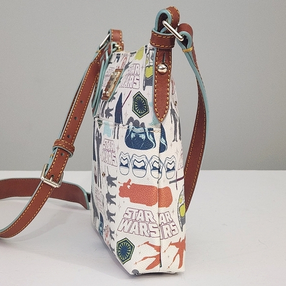 DOONEY & BOURKE STAR WARS THE FORCE AWAKENS LETTER CARRIER CROSSBODY BAG 2015 - Picture 5 of 10